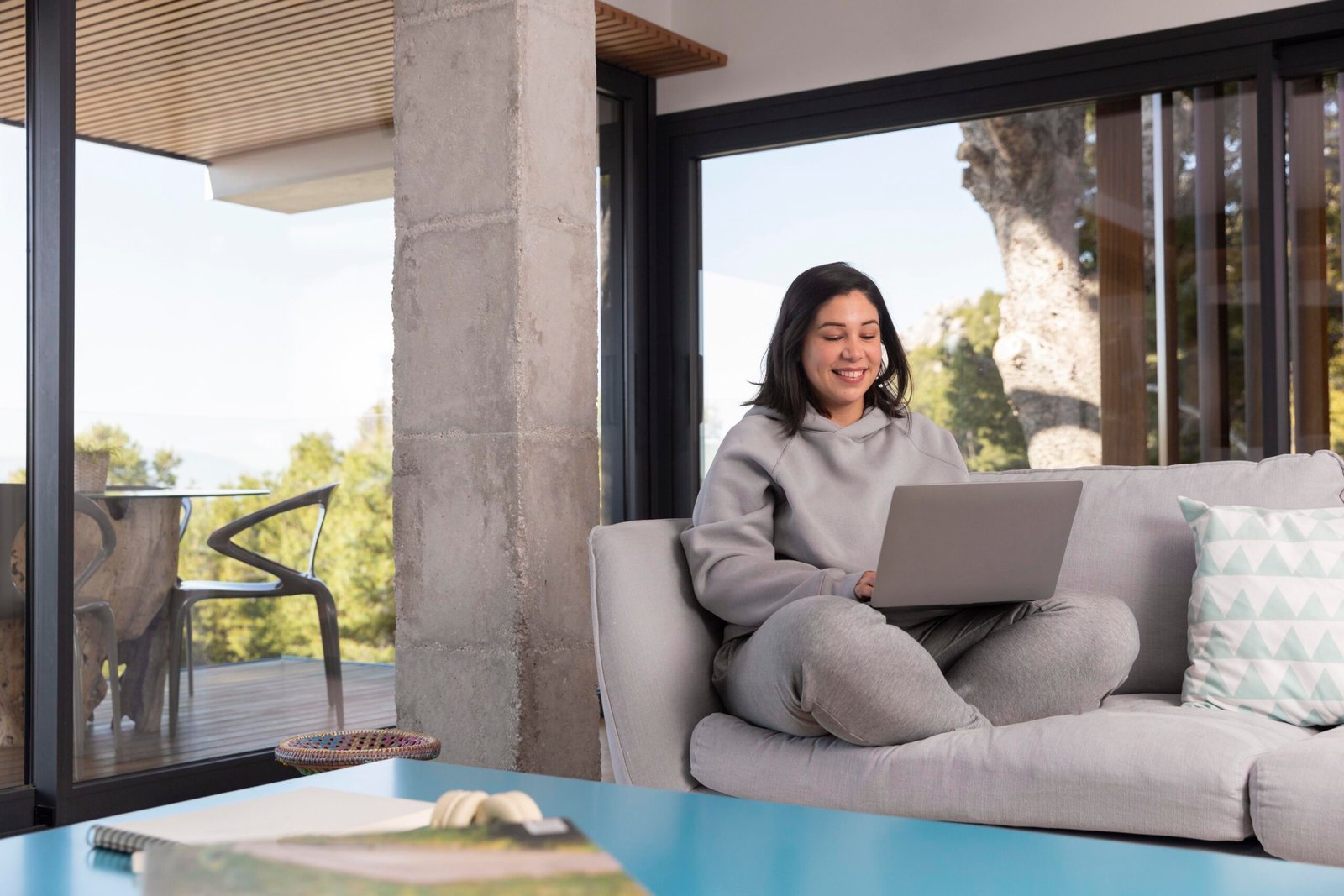 woman-home-using-laptop.jpg